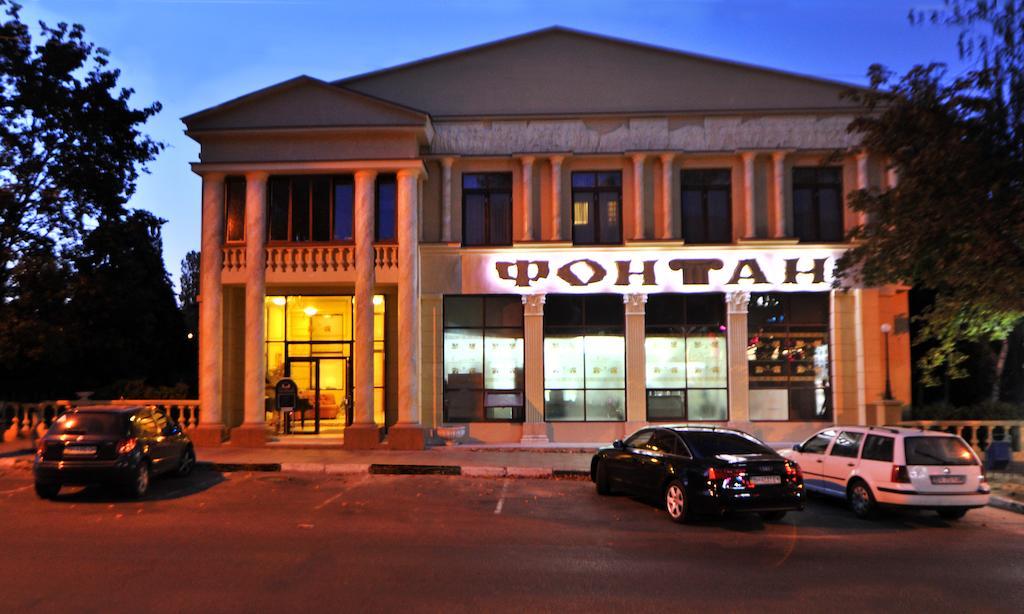 Fontan Hotel Chornomorsk Exterior photo