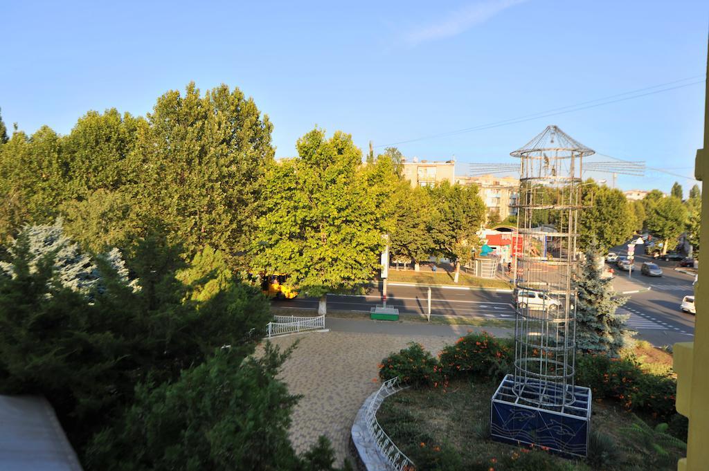 Fontan Hotel Chornomorsk Exterior photo